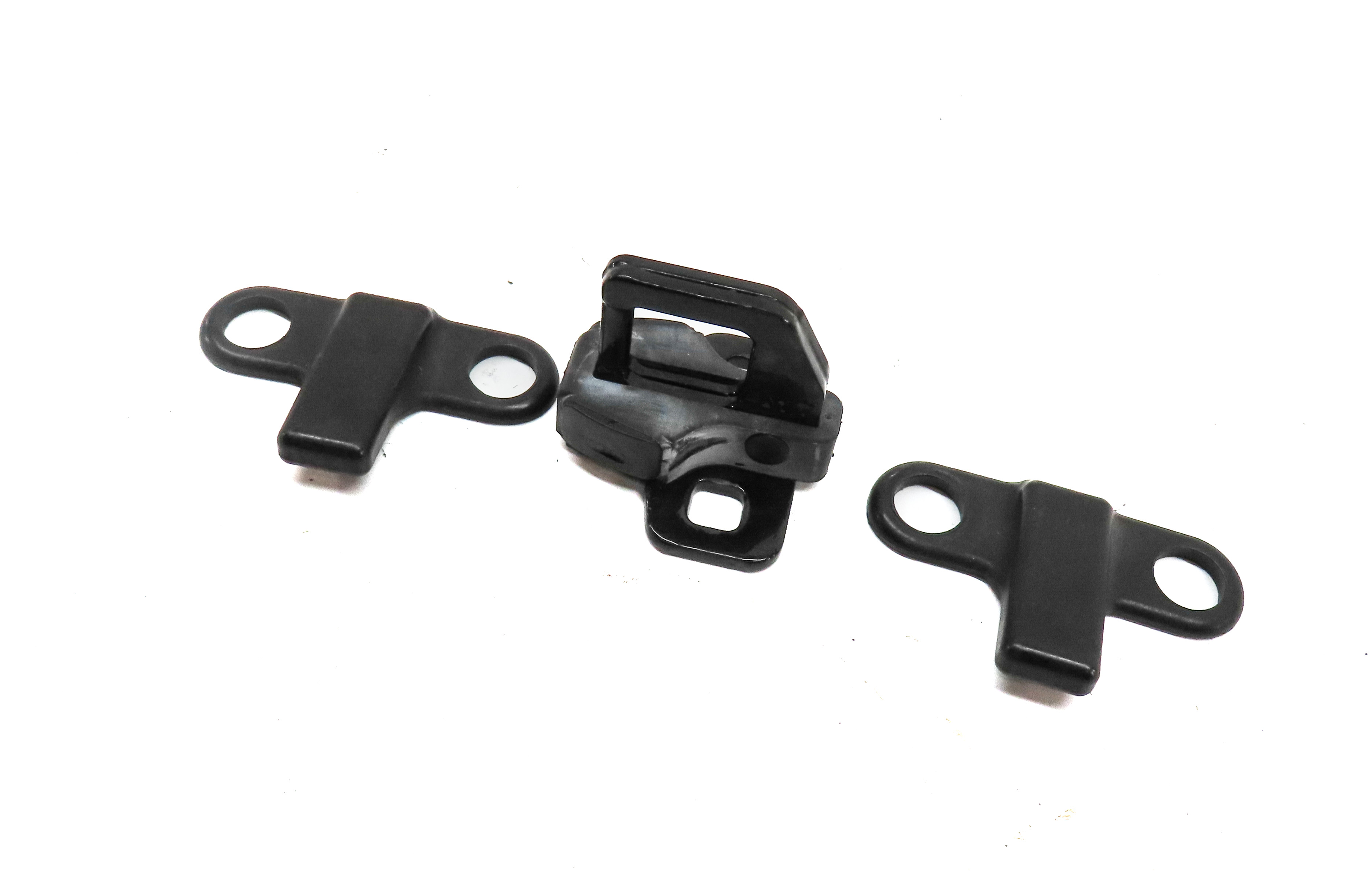 12 LAND ROVER LR4 (L319) REAR TRUNK TAILGATE UPPER STRIKER PLATE w/ HOOKS SET/3 — exact item pictured